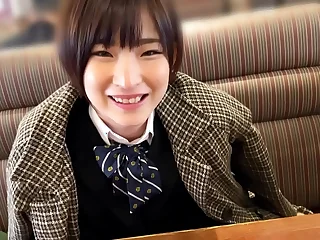 ラン&lpar;18&rpar;吹奏楽部【現&cir;都立高&cir;3&cir;生】【ショートカット女子】【純真無垢な白桃ヒップ】【即濡れ剛毛マ&cir;コに中出し】【スケスケレースの黒兎コスで2回戦】【最後はお風呂でお掃除フェラ抜き】 Part1